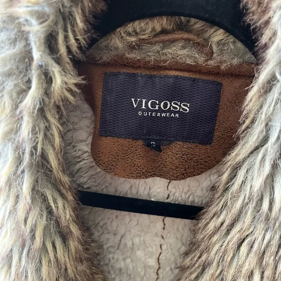 Vigoss Brown Teddy Jacket with Faux Fur Collar - Picture 3 of 6